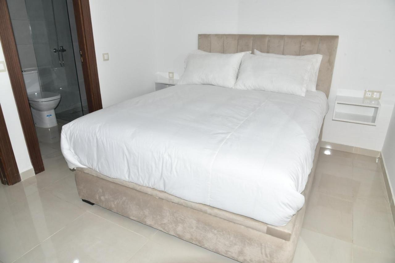 Lovely Apartment With Pool & Gym Kenitra Exterior photo